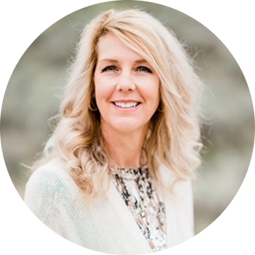 Debbie Holsman Profile Pic